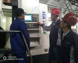 王巍技能大师工作站成员赴力天机械开展企业调研与技术指导